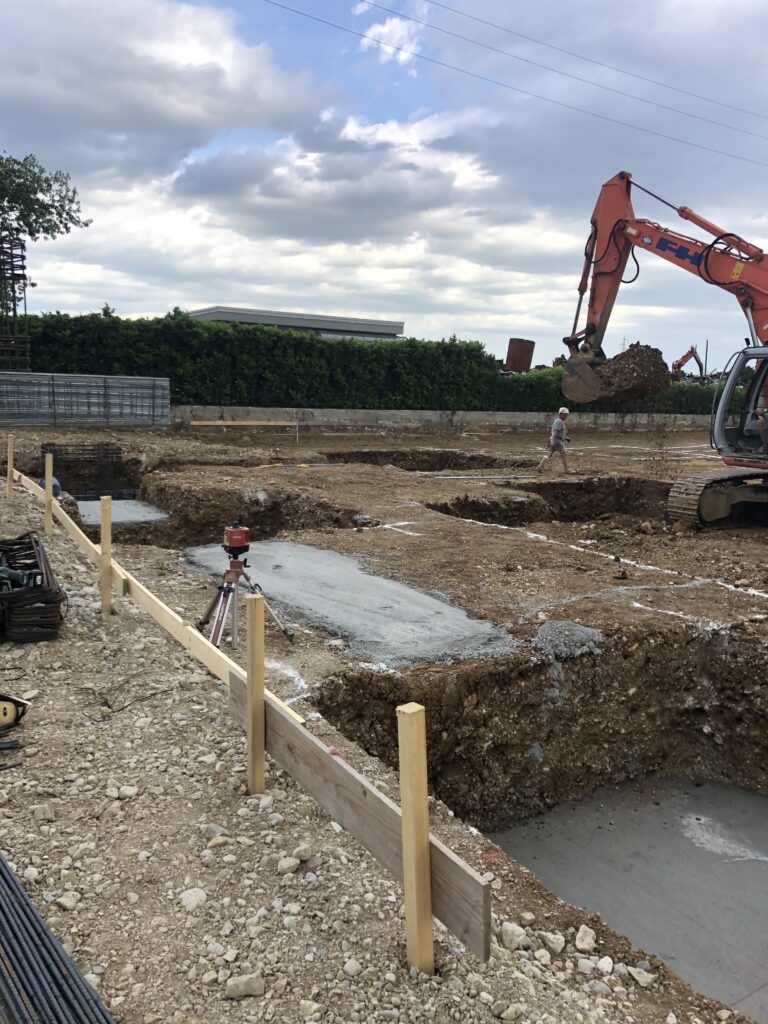 Scavo fondazioni capannone di Costruzioni Gallina S.r.l.